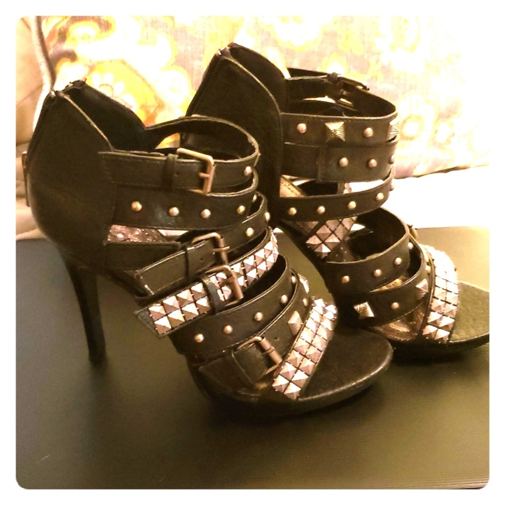 Anne Michelle Sexy Black Heels size 8